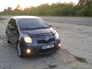 Toyota Yaris foto 4