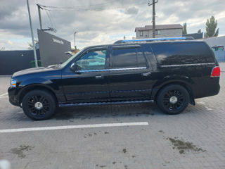 Lincoln Navigator foto 3