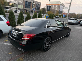 Mercedes E-Class foto 4