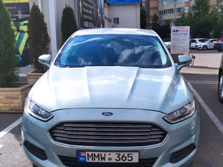 Ford Fusion foto 7