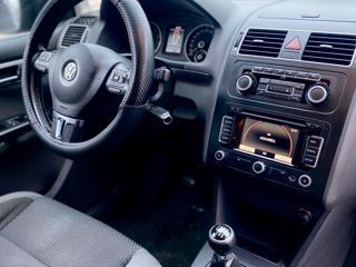 Volkswagen Touran foto 7