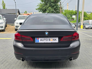 BMW 5 Series foto 7