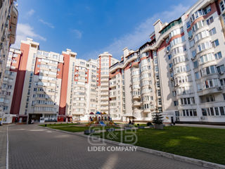 Apartament cu 2 camere, 90 m², Centru, Chișinău foto 14