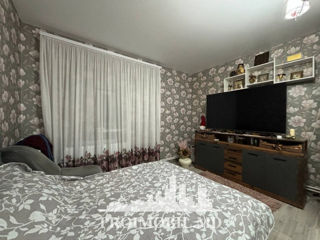 Apartament cu 2 camere, 75 m², Centru, Chișinău foto 2