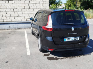 Renault Grand Scenic foto 4