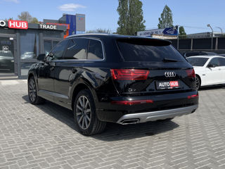 Audi Q7 foto 8