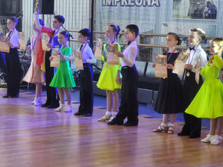 Dansuri la botanica . Dansuri sportive , de gala , moderne in Chisinau. Танцы для детей на Ботанике foto 2