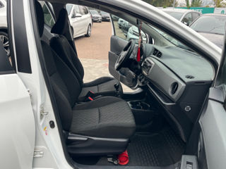 Toyota Yaris foto 18