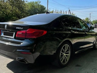 BMW 5 Series foto 7