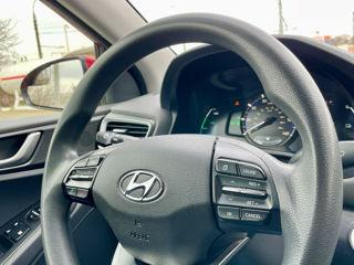 Hyundai IONIQ foto 8