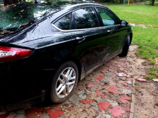 Ford Fusion foto 5