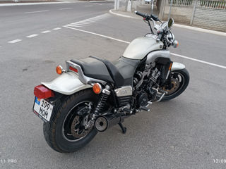 Yamaha V max foto 4