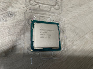 Socket Intel LGA1151 V2 / Intel Core i7-9700K 4.9 GHz