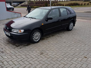 Nissan Almera foto 3