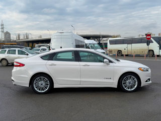 Ford Fusion foto 5