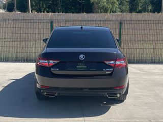 Skoda Superb foto 5