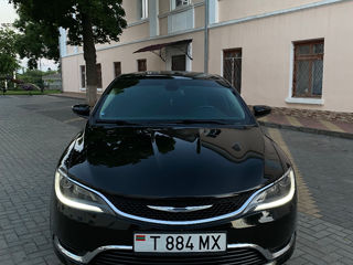 Chrysler 200 foto 1