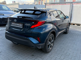 Toyota C-HR foto 7