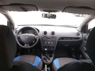 Ford Fusion фото 5