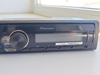 Pioneer MVH-S110UB foto 1