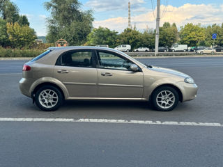 Chevrolet Lacetti foto 4