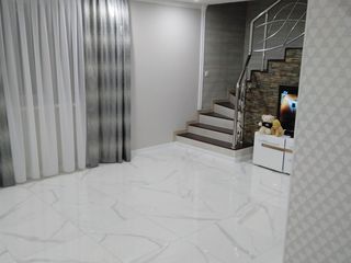 Apartament cu 3 camere, 120 m², Centru, Telenești foto 2