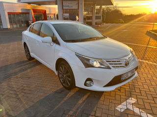 Toyota Avensis foto 5