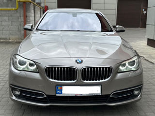 BMW 5 Series foto 3