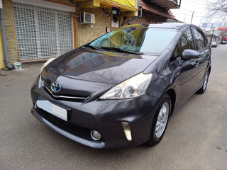 Toyota Prius + foto 2