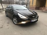 Hyundai Sonata foto 1