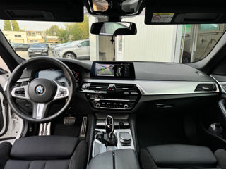 BMW 5 Series foto 11