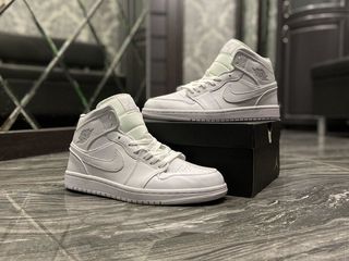 Nike Air Jordan 1 Retro High Full White Unisex foto 1