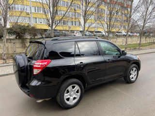 Toyota Rav 4 foto 5