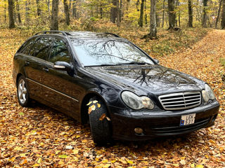 Mercedes C-Class foto 3