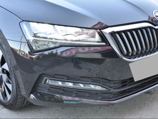 Skoda Superb foto 4