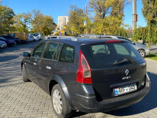 Renault Megane foto 2