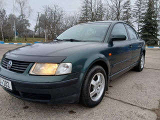 Volkswagen Passat foto 3