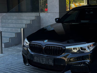 BMW 5 Series foto 1