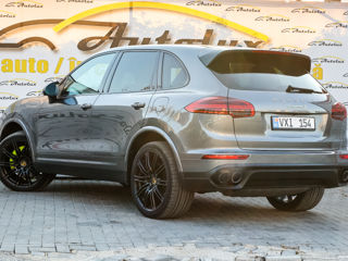 Porsche Cayenne foto 2