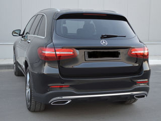 Mercedes GLC foto 8