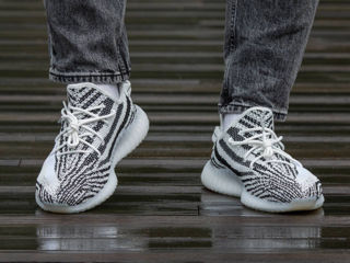 Adidas Yeezy Boost 350 v2 Zebra Unisex foto 8