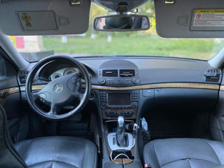 Mercedes E-Class foto 2