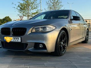 BMW 5 Series foto 2