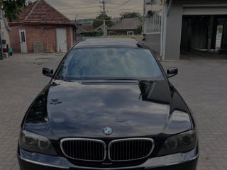 BMW 7 Series foto 2