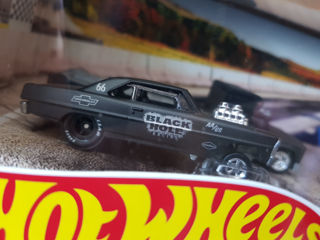 Hot Wheels Premium Black Hole Gasser Diorama Garage Box Set foto 10