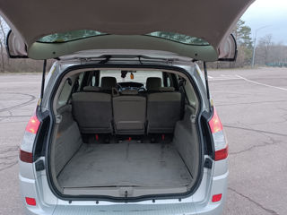 Renault Grand Scenic foto 3