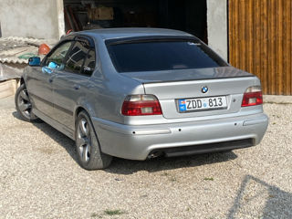 BMW 5 Series foto 8