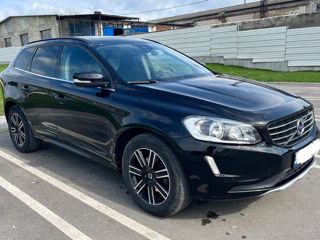 Volvo XC60 foto 2