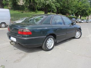 Opel Omega foto 5