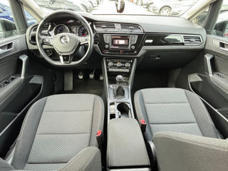 Volkswagen Touran foto 9